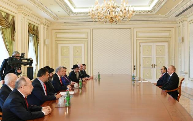 Ильхам Алиев принял делегацию Евроазиатского еврейского конгресса 