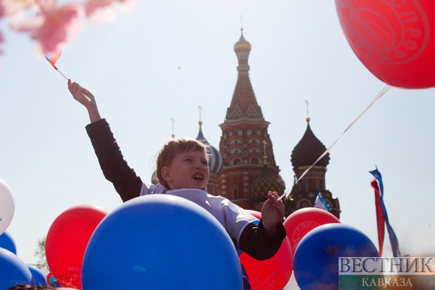 Первомайская демонстрация в Москве (фоторепортаж)