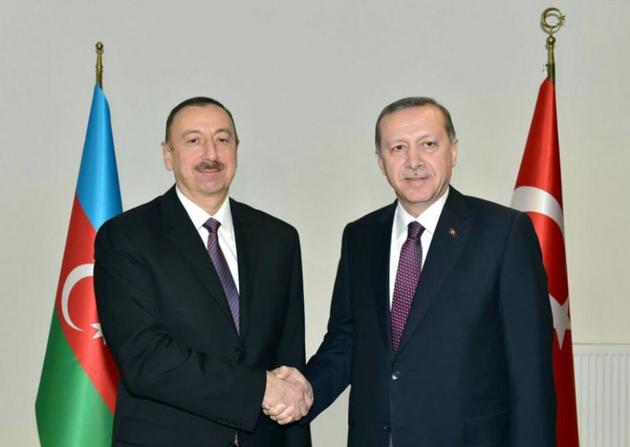 Эрдоган поздравил Ильхама Алиева с месяцем Рамадан