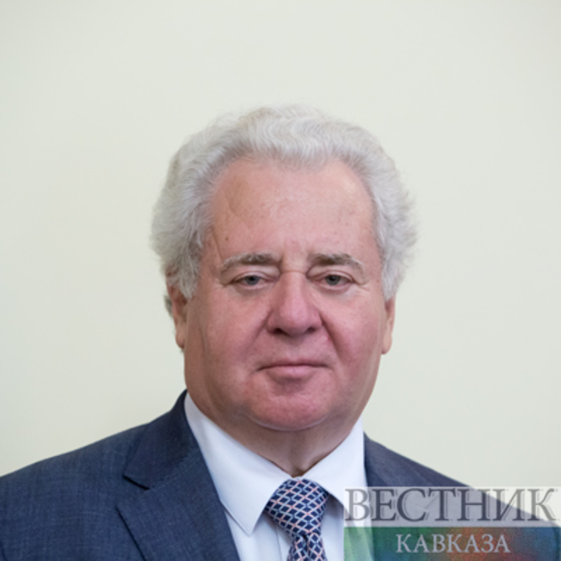 Ефим Пивовар: «Для эффективного развития отношений с постсоветскими странами необходимы квалифицированные кадры»