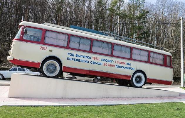 Крымский памятник-троллейбус получит вторую жизнь