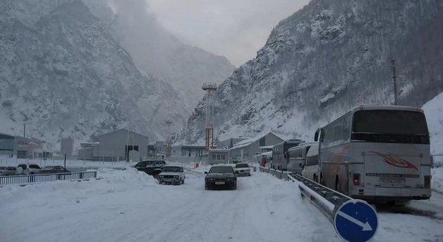 Военно-Грузинскую дорогу опять закрыли для фур