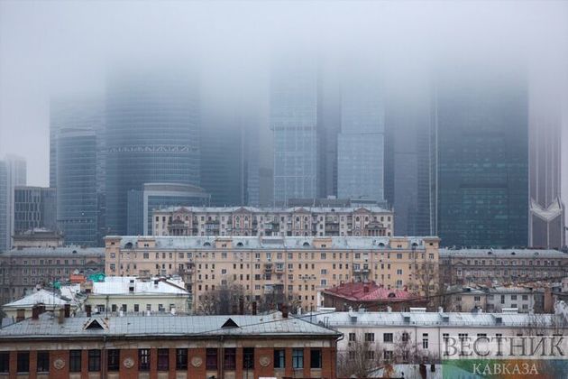 Стало известно, когда "желто-опасный" туман покинет Москву