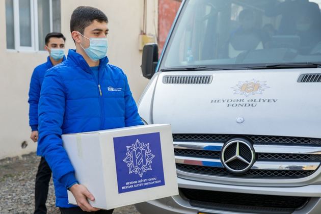 Почти 100 тыс семей получили праздничные посылки от Фонда Гейдара Алиева