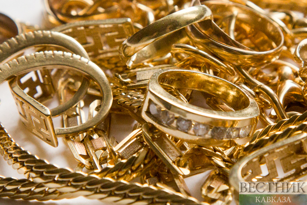 Из Алматы в Дубай пытались вывезти более трех килограммов золота