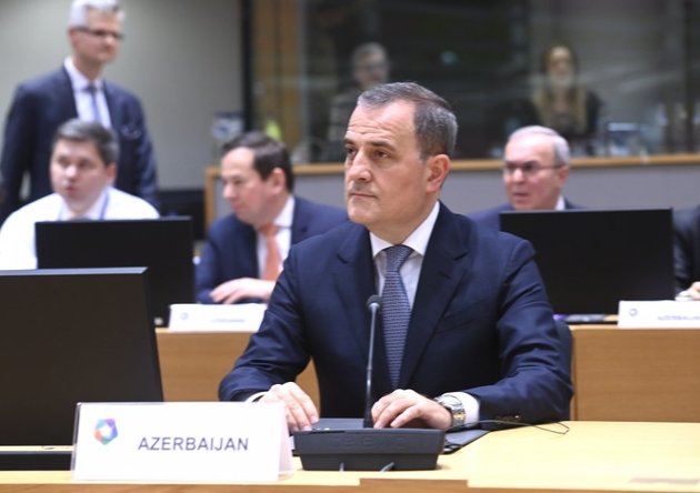 Азербайджан обеспокоен "подстрекательской риторикой" некоторых членов ЕС