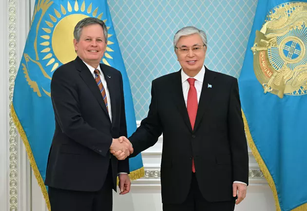 Токаев на встрече с сенатором США напомнил о союзничестве России и Казахстана