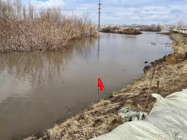 Ситуация критическая: пик паводка в Петропавловске близок