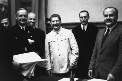 Юрий Никифоров: пакт Молотова-Риббентропа - первая дипломатическая победа СССР во Второй мировой войне