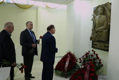В Москве почтили память Гейдара Алиева