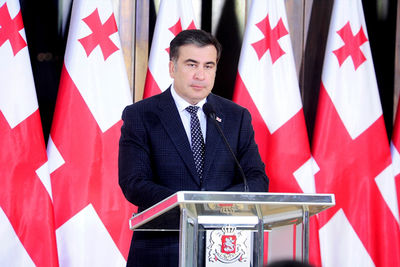 Партия Саакашвили верит в победу несмотря ни на что 