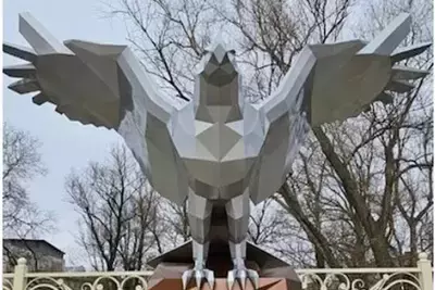 Жителей Пятигорска возмутил 3D-орел