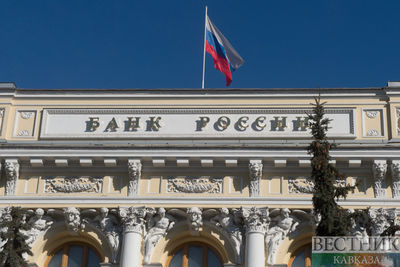 Крупнейшие банки России лишились доступа к &quot;длинной&quot; валюте